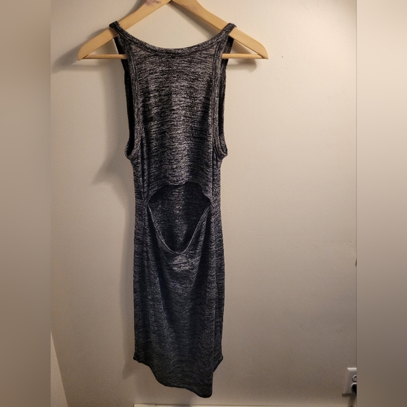 EUC Aritzia Wilfred Free Yasmin Dress Small - Picture 7 of 8